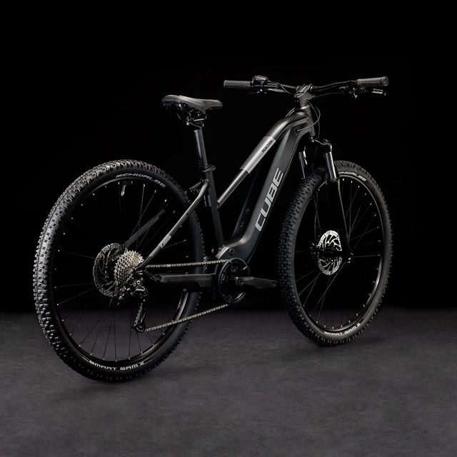 CUBE Reaction Hybrid Performance 625 naisten sähköpyörä